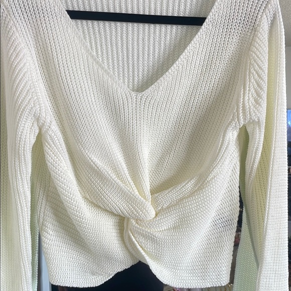 SHEIN Cream Knit Twist Front Sweater Large - Picture 4 of 4